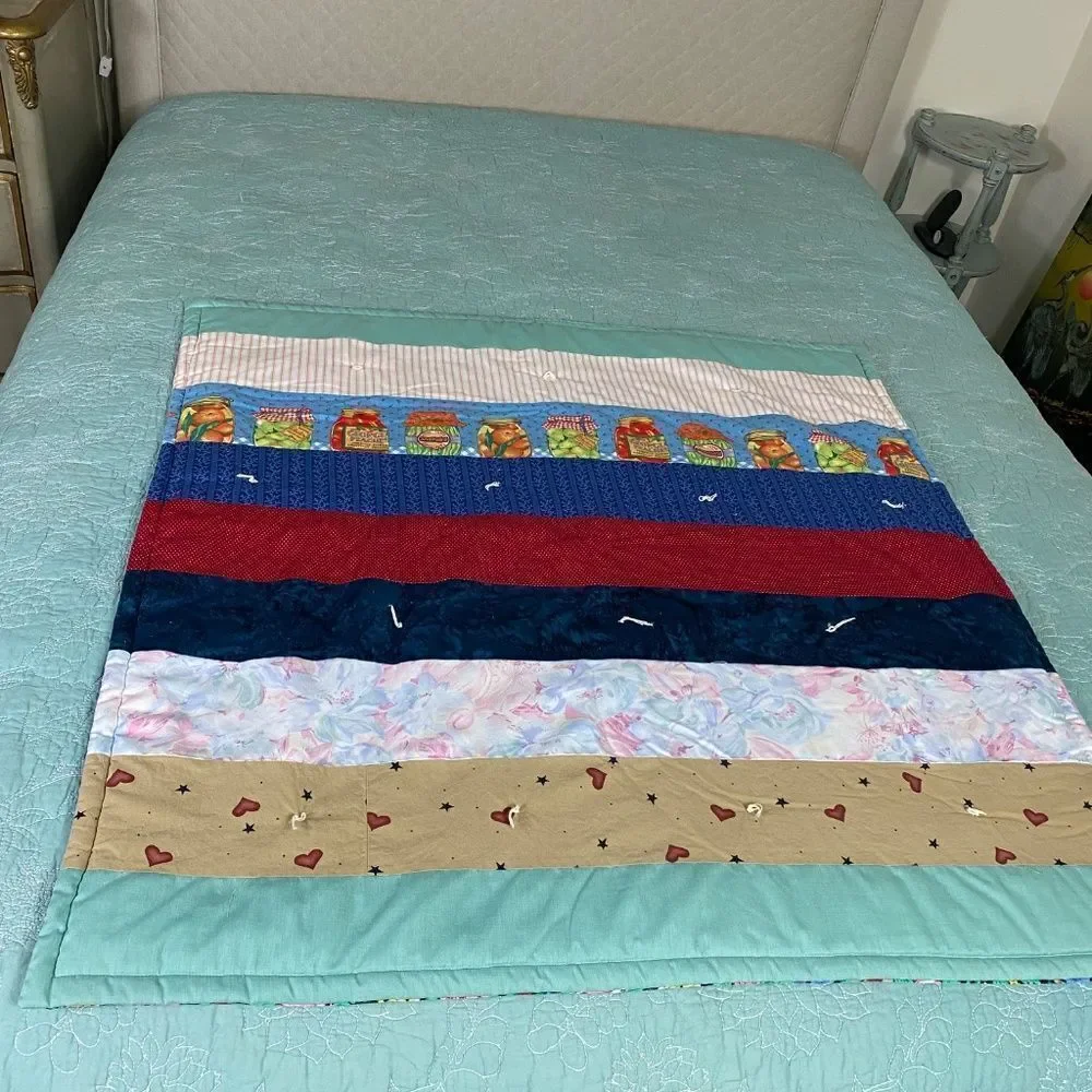 Handmade Quilt small lap quilt  reversable Granny style